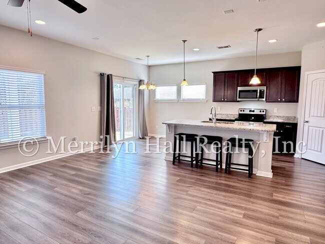 Photo - Beautiful 3 Bed, 2.5 Bath close to Lexington Medical