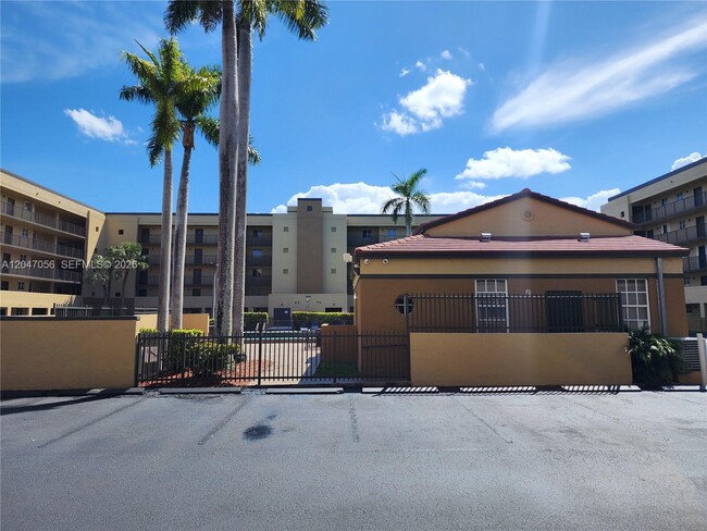 Building Photo - 14901 SW 82nd Terrace Unit 1-103