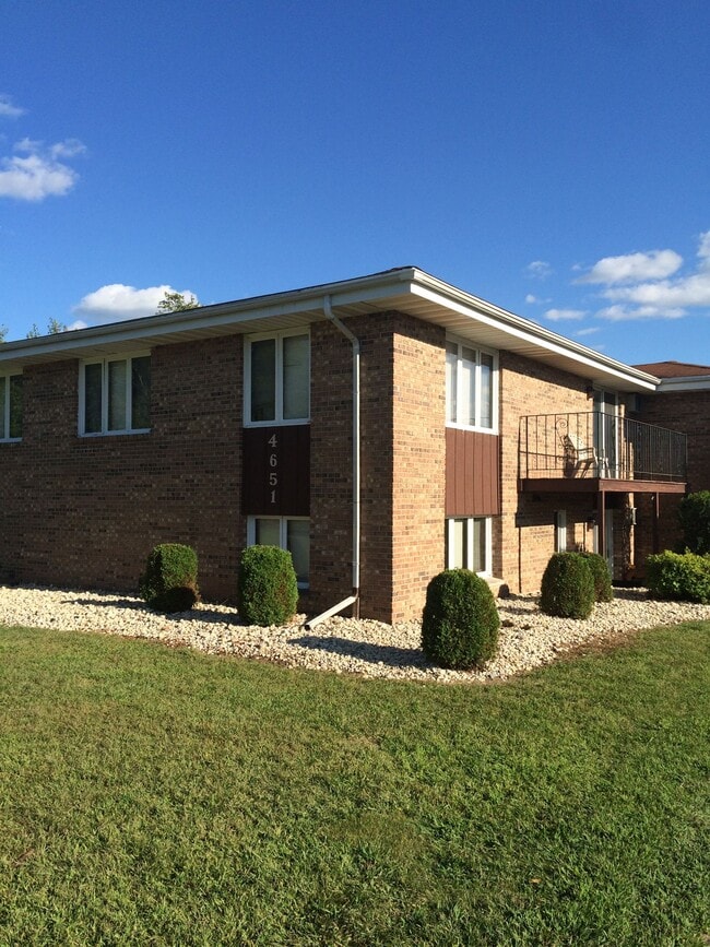 Photo - Immaculate Updated 2 Bedroom 1 bath