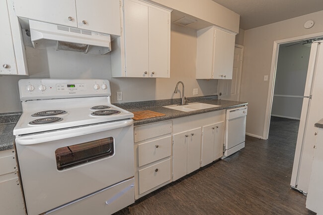 Photo - Executive Apartments