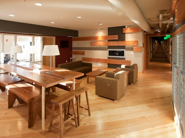 Hide House Lofts Bayview