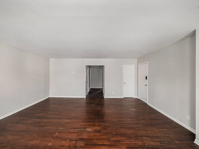 Photo - 2422 1/2 S 16th St Unit #9