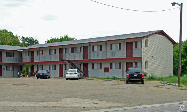 Building Photo - 302 Wolf St Rental