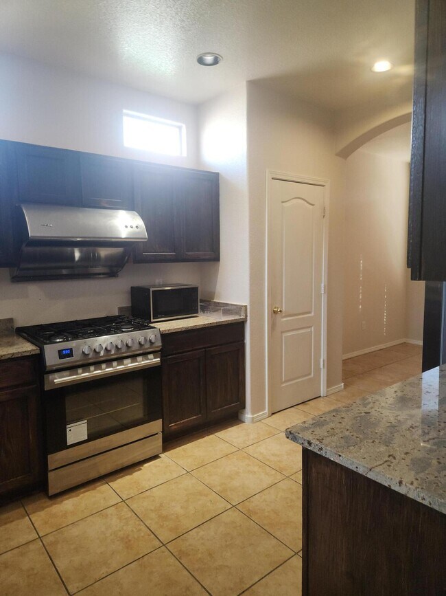 Photo - 2421 Falesco Rd SE