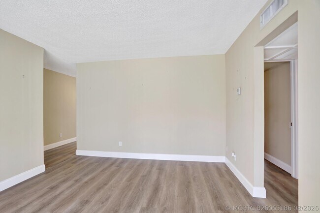 Photo - 5314 NE 6th Ave Unit F20
