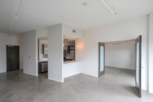 Building Photo - 2115 Yeaman Pl Unit ID1247546P Rental