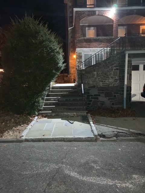 212 Alpine Pl Unit Private Ground-Level Apar