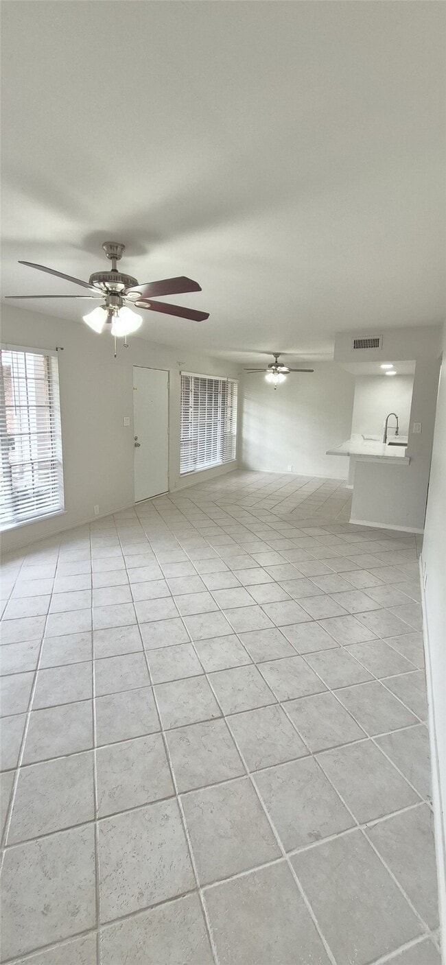 Photo - 5343 Richmond Ave Unit 11