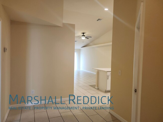 Photo - 3 bedroom 2 bath great location