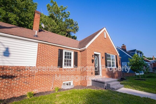 Photo - 1001 Colonial Ave