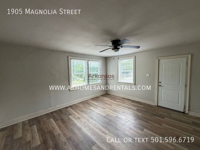 Photo - 1905 N Magnolia St