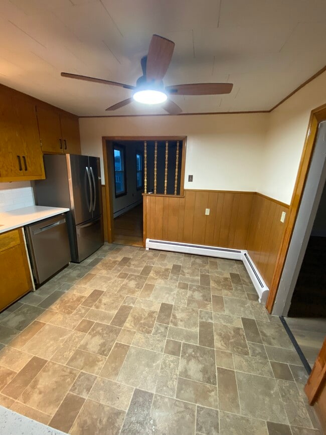 Photo - 99 Lyons St Unit Lyons St