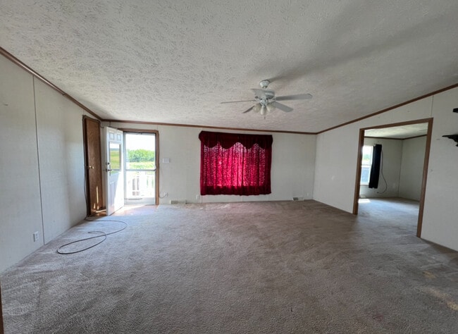 Photo - 321 S Mickelson St