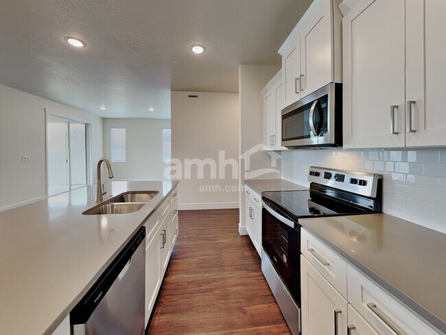 Photo - 2990 N Vigo Ave