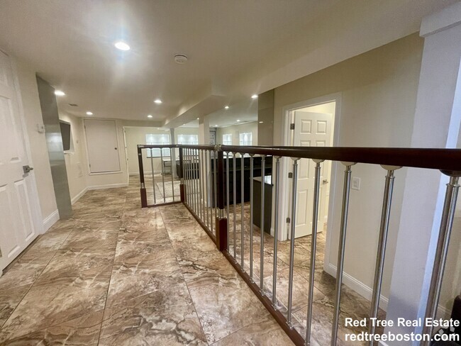 Building Photo - 25 Saint Marys Ct Unit 3 Rental