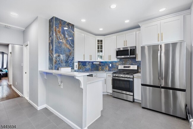 98 Bergen Ave Unit 1