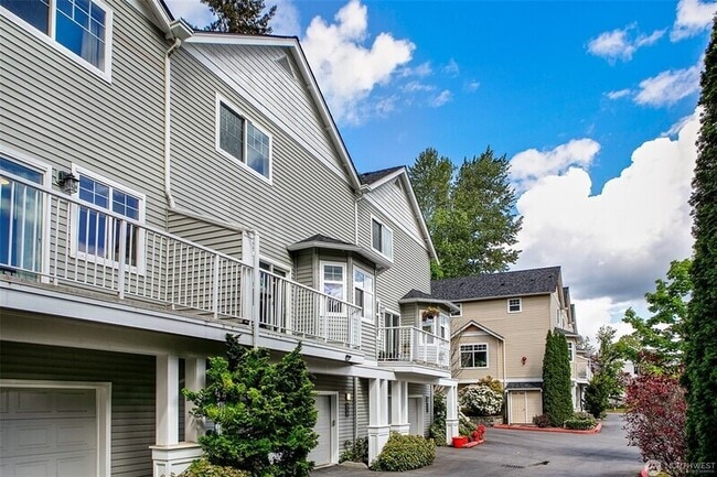 Photo - 959 232nd Ln NE