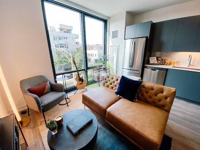 Photo - 728 N Aberdeen St