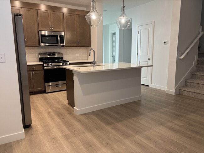 Photo - 10078 Loblobby Ln