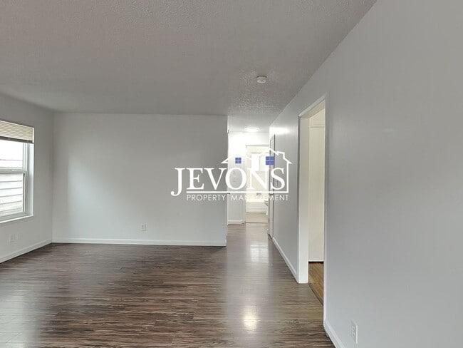 Photo - Charming 2-bedroom apartment just minutes from Pritchard Island Beach, with easy access to I-5 Unit 8330