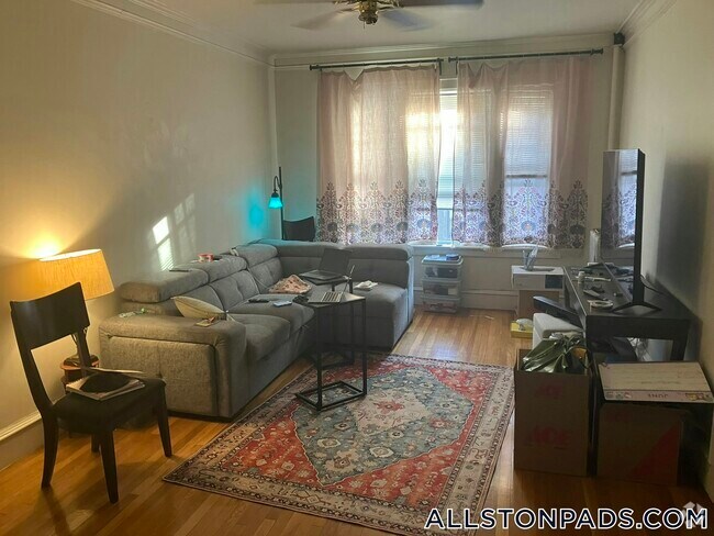 Building Photo - 9 Park Vale Ave Unit 8 Rental