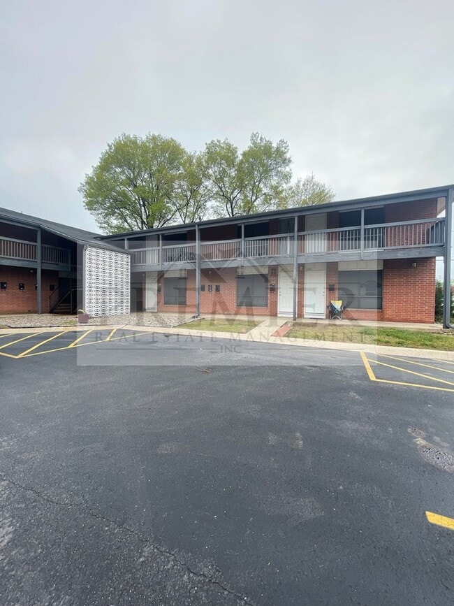 Building Photo - 6045 Barton Ave Unit 60W-6045