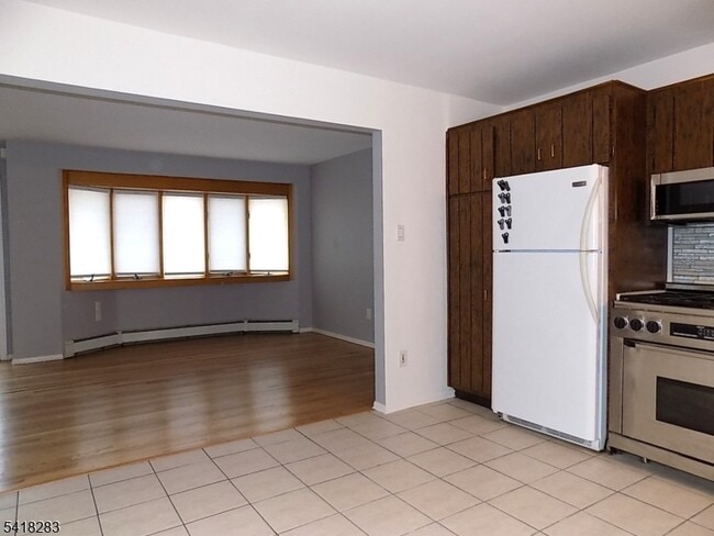 Photo - 18 Mandeville Ave