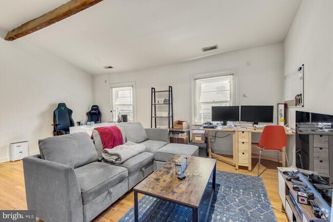 Building Photo - 258 S 9th St Unit 4F Rental