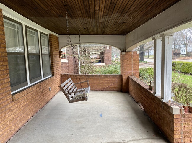 Photo - 607 W Green St