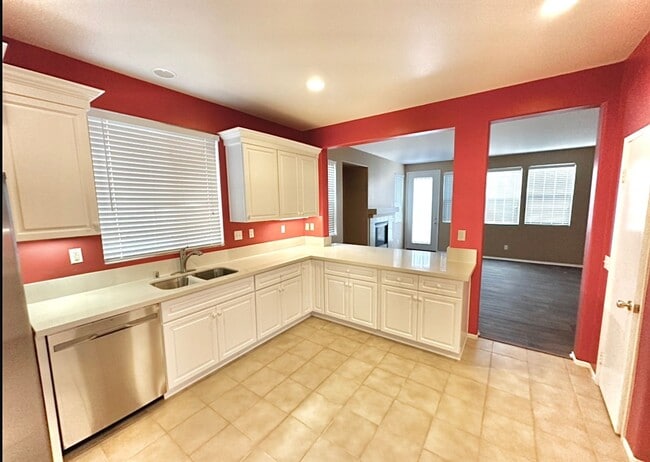 Photo - 18468 Hillview Ln