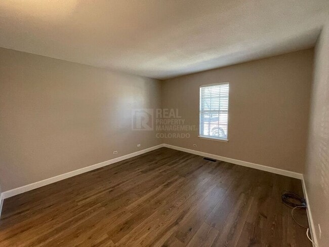 Photo - 7110 S Gaylord St