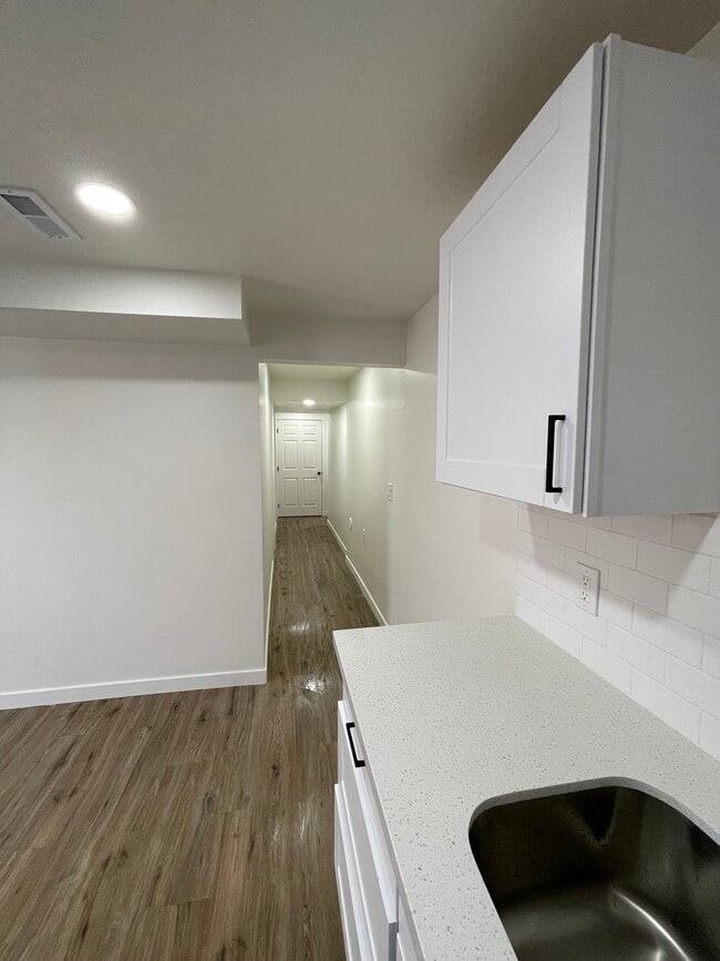 Photo - 844 N Basalt