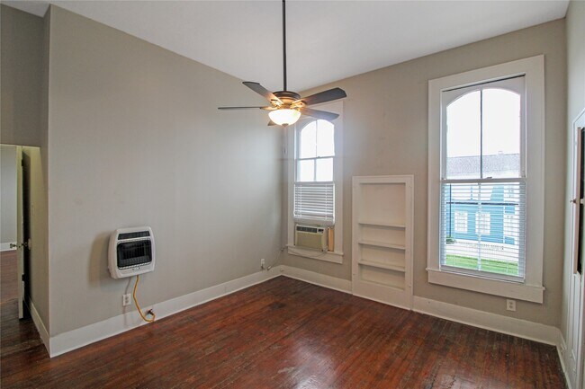 Photo - 1902 Church St Unit 7