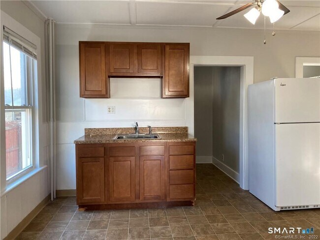 Photo - 433 Migeon Ave Unit 433