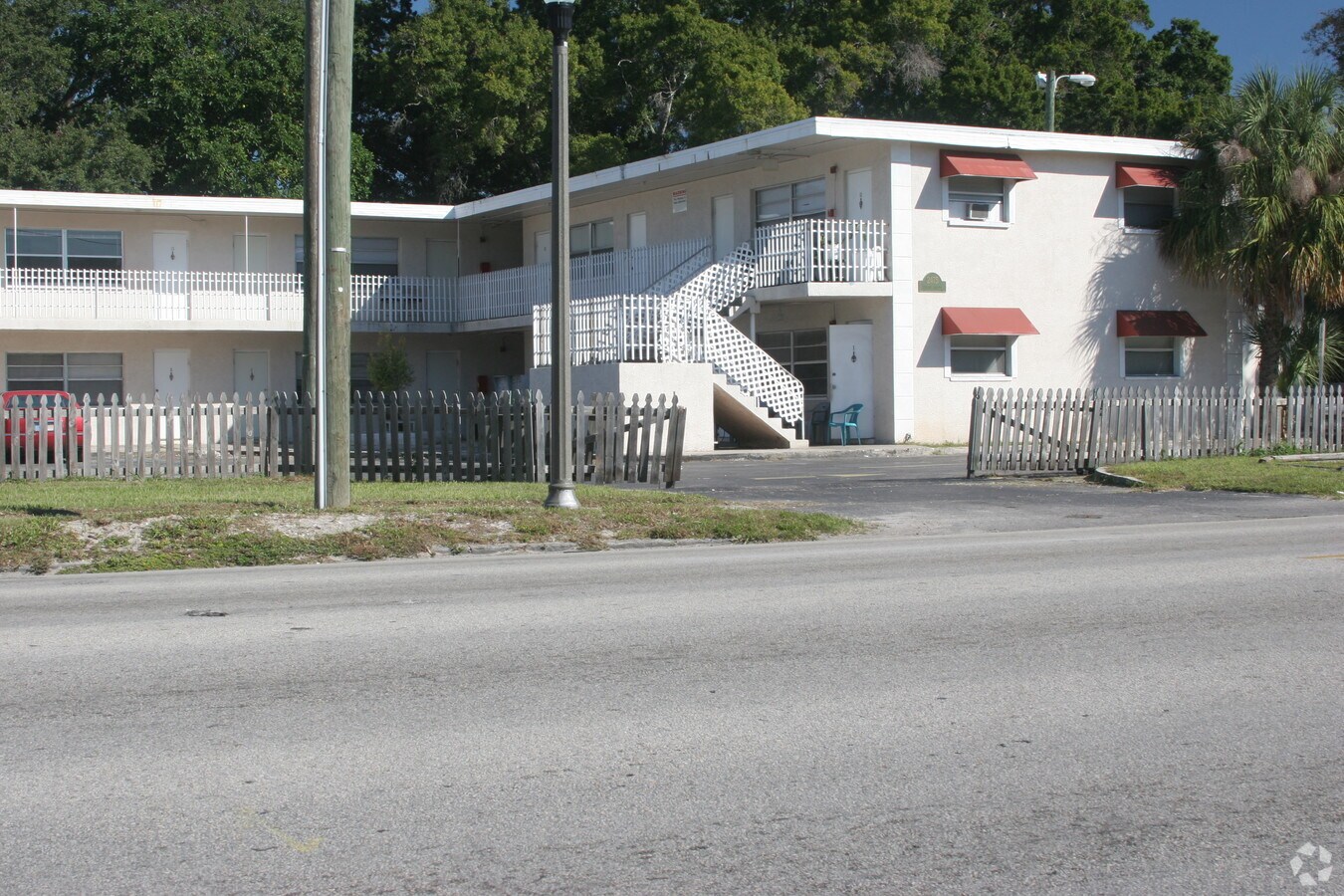 Perkins Garden Apartments - Perkins Garden Apartments