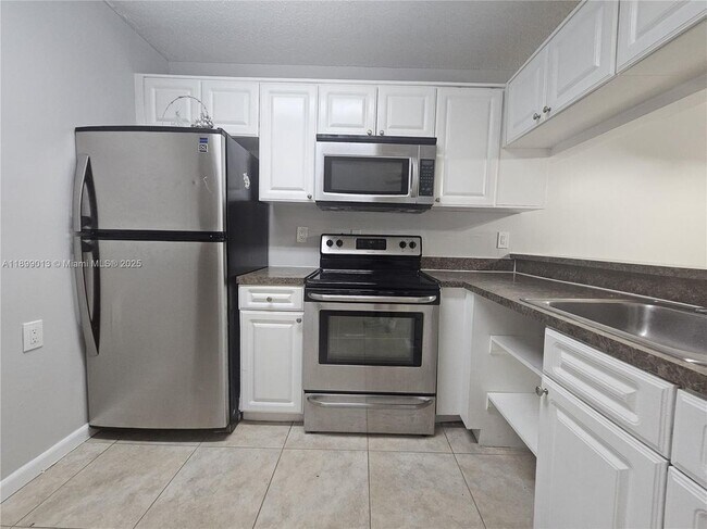 14107 Glenmoor Dr
