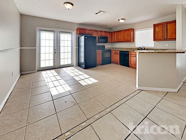 Photo - 706 Parsons St SW