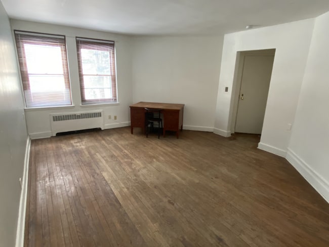 Photo - 340 Ellis Ave Unit 14