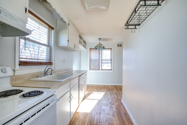 Photo - 3 Bedroom Single Family Rental - Fenced in yard