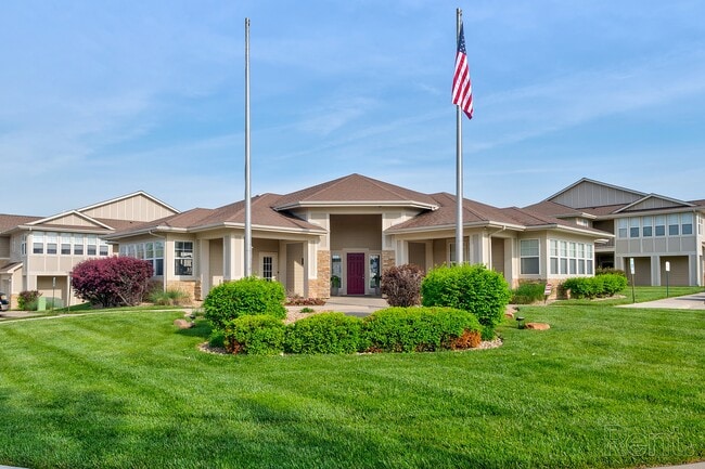 Building Photo - Ironwood Apartments and Townhomes