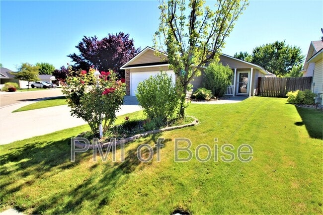 Building Photo - 306 Pietra Way