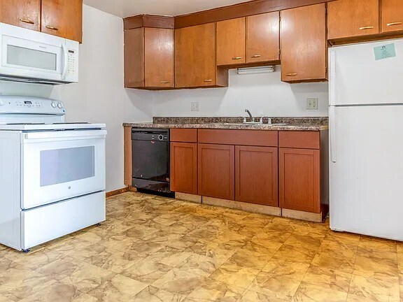 Marina Park Apartments