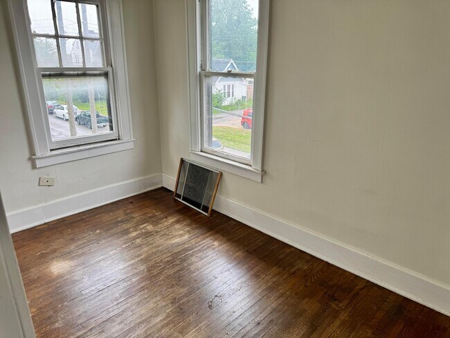 Photo - 2474 N 4th St