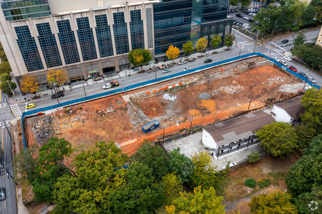 Building Photo - The Juniper & The Reserve at Juniper Rental