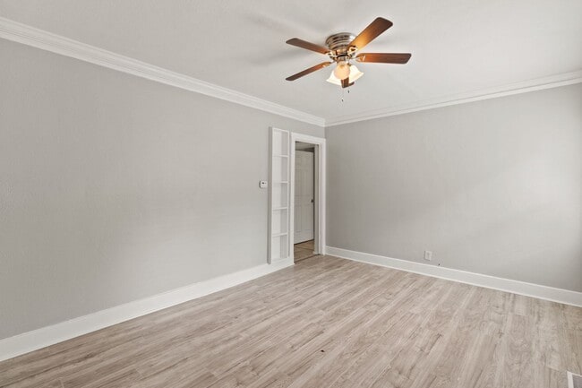 Photo - For Rent - $1195.00 2 bedroom/1 bath Duplex unit