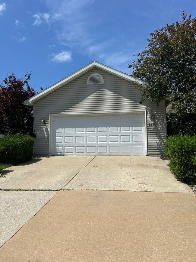 Photo - 1456 Kingsley Dr