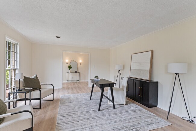 Photo - 2451 Belcher Dr