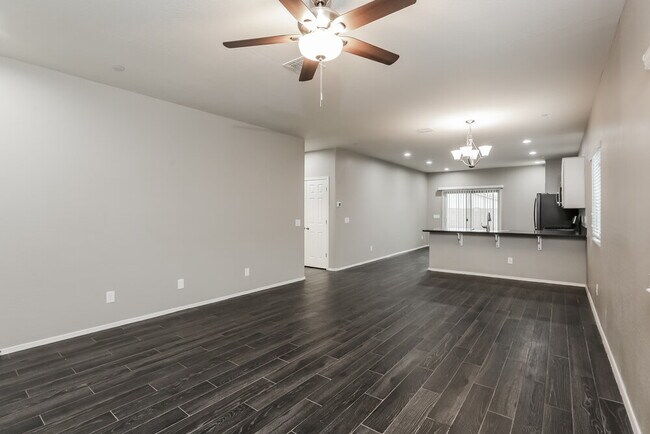 Photo - 21221 W Hubbell St