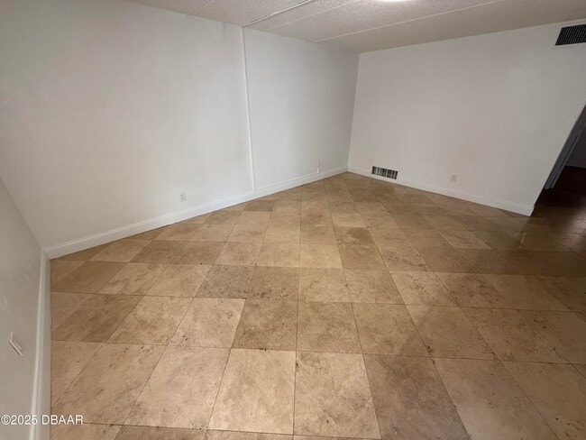 Photo - 1020 N Halifax Ave Unit 1020