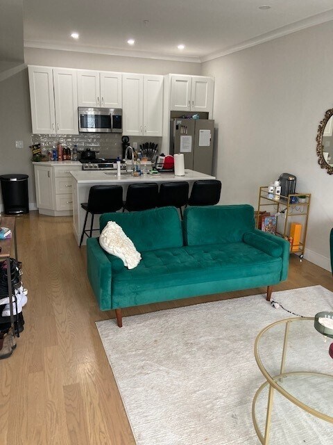 Building Photo - 292 Princeton St Unit 2